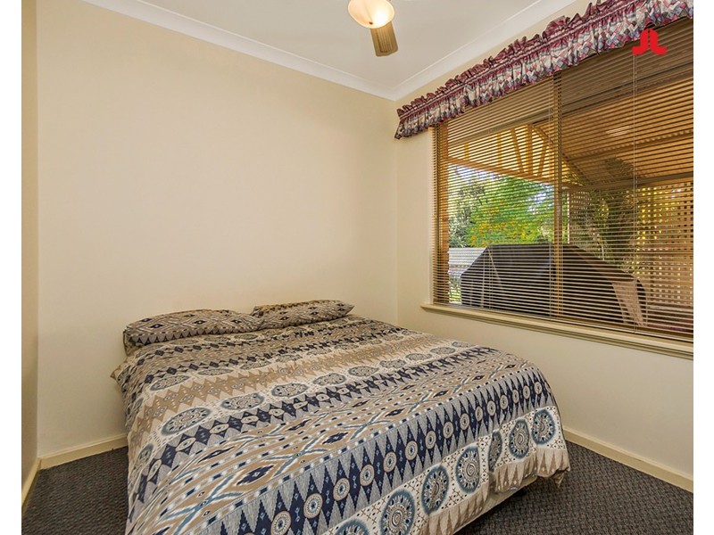 4 Gun Court, Leda WA 6170
