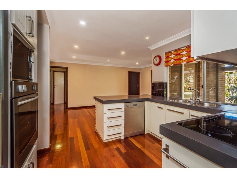 7 Buckle Court, Waikiki WA 6169