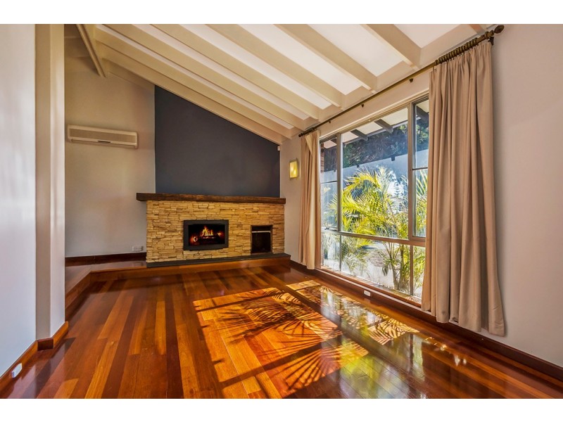 7 Buckle Court, Waikiki WA 6169