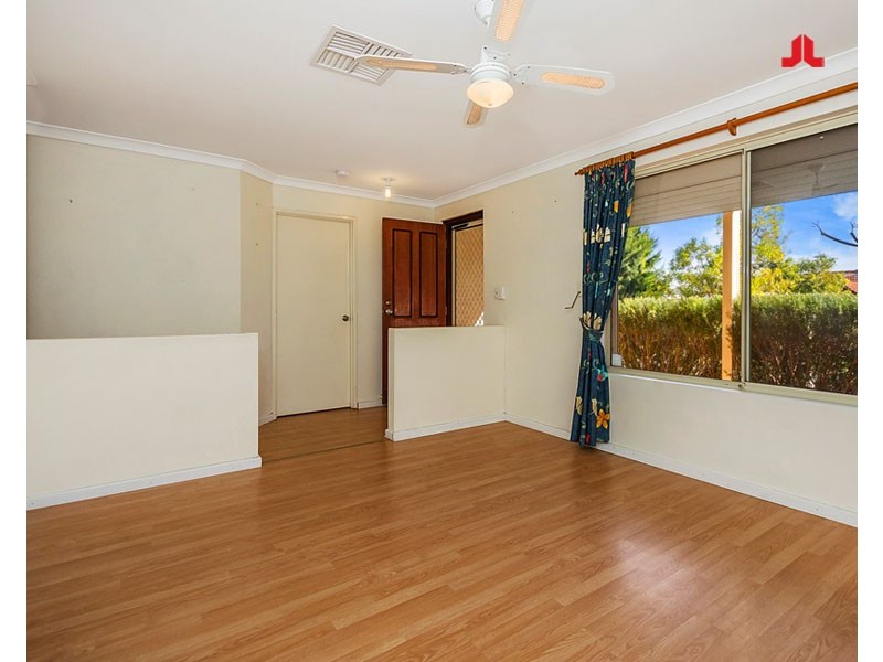 23 Silkhurst Crescent, Warnbro WA 6169
