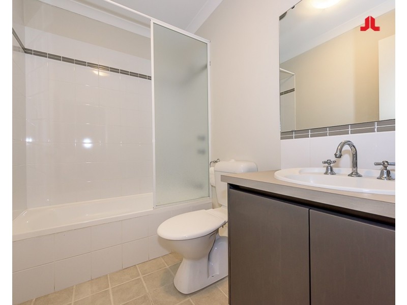 20/1 Cottonwood Drive, Baldivis WA 6171