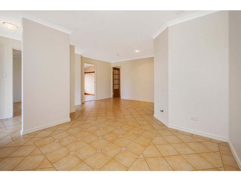 12 Porpoise Grove, Waikiki WA 6169