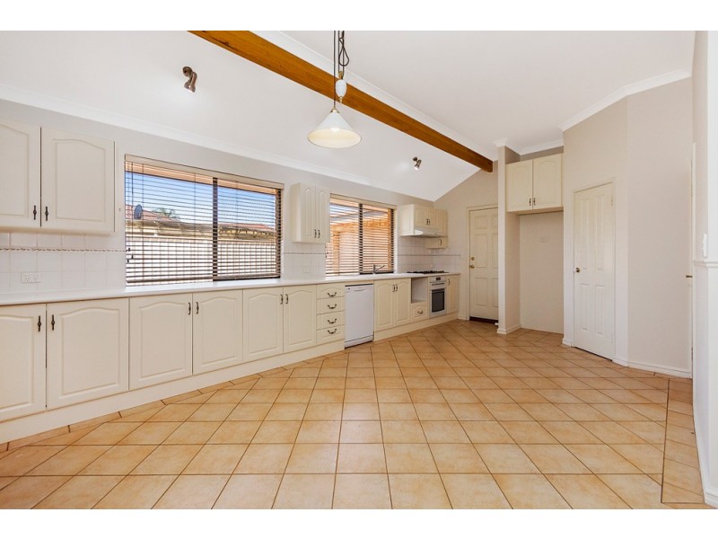 12 Porpoise Grove, Waikiki WA 6169