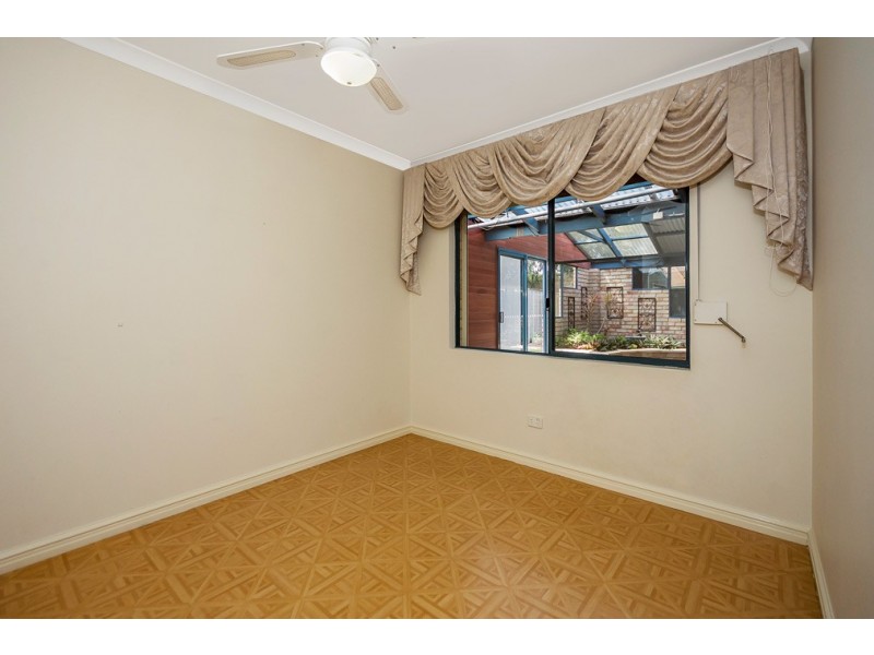 12 Porpoise Grove, Waikiki WA 6169