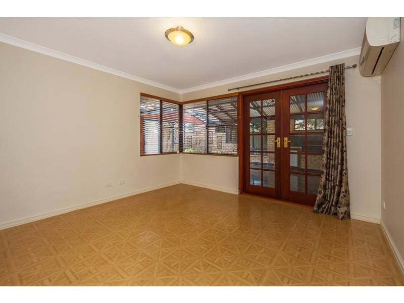 12 Porpoise Grove, Waikiki WA 6169