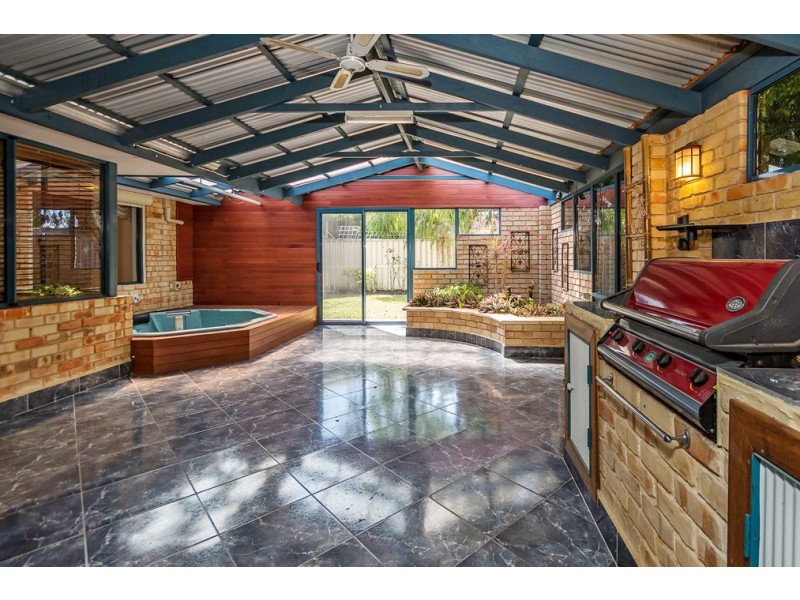 12 Porpoise Grove, Waikiki WA 6169