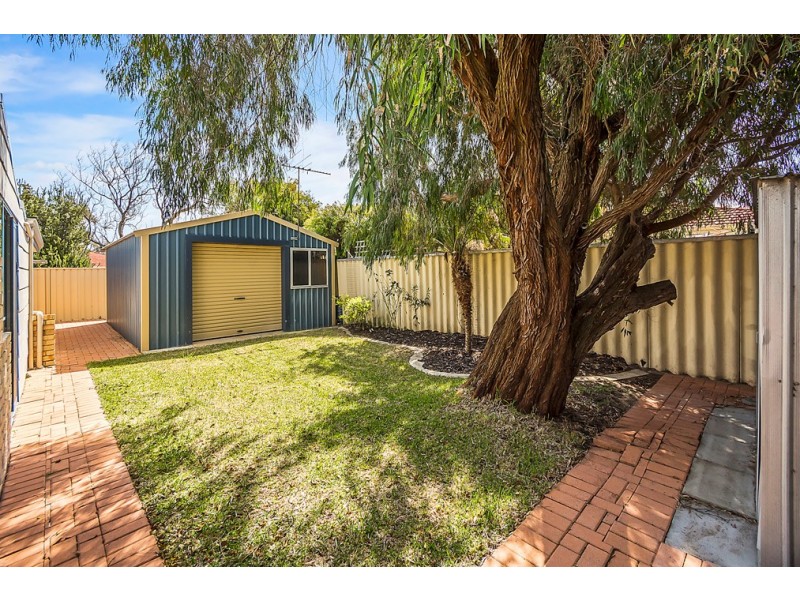 12 Porpoise Grove, Waikiki WA 6169