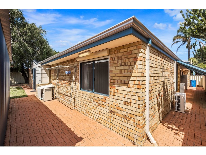 12 Porpoise Grove, Waikiki WA 6169