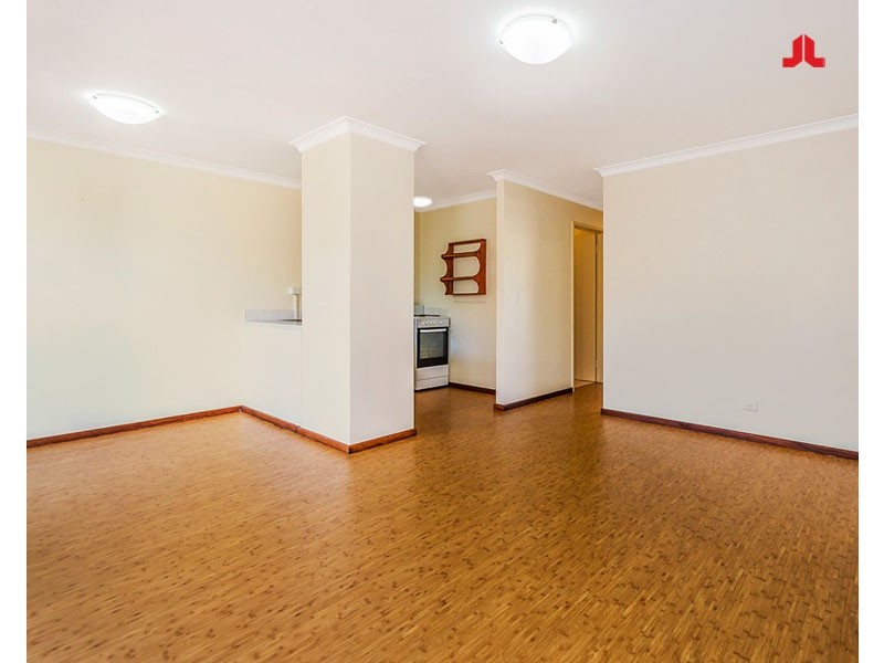 25/96 Simpson Avenue, Rockingham WA 6168