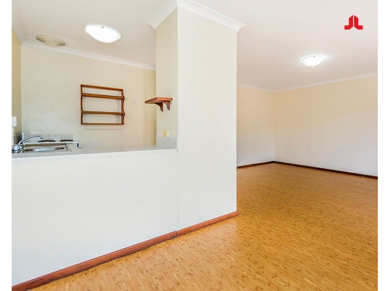 25/96 Simpson Avenue, Rockingham WA 6168