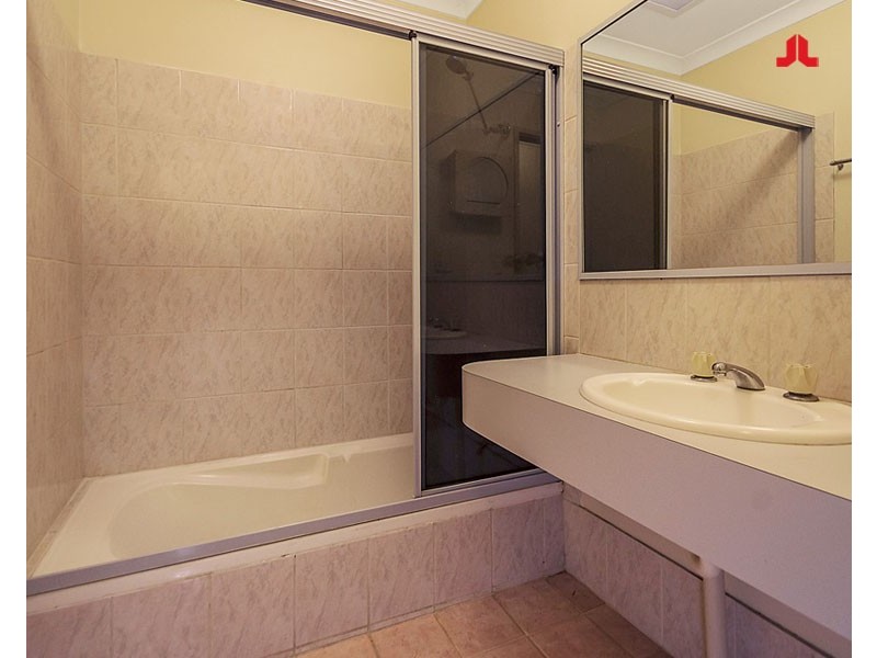 25/96 Simpson Avenue, Rockingham WA 6168