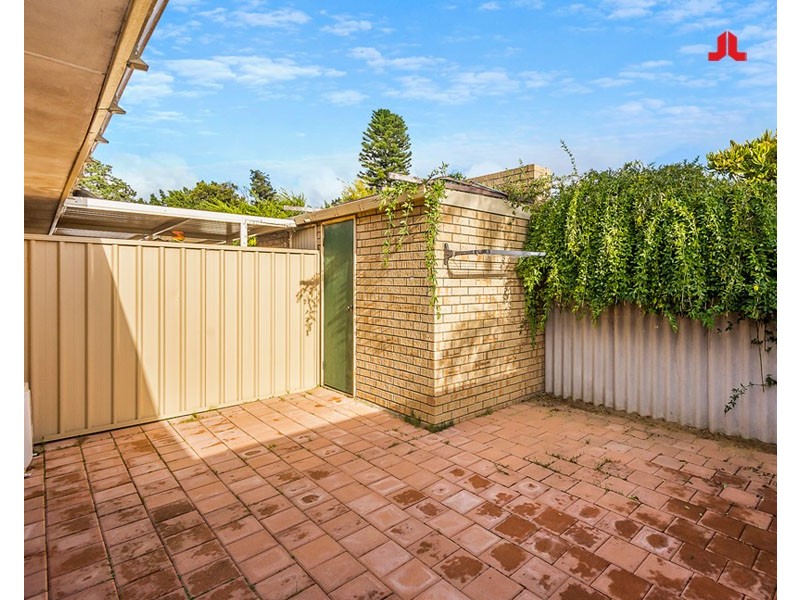 25/96 Simpson Avenue, Rockingham WA 6168