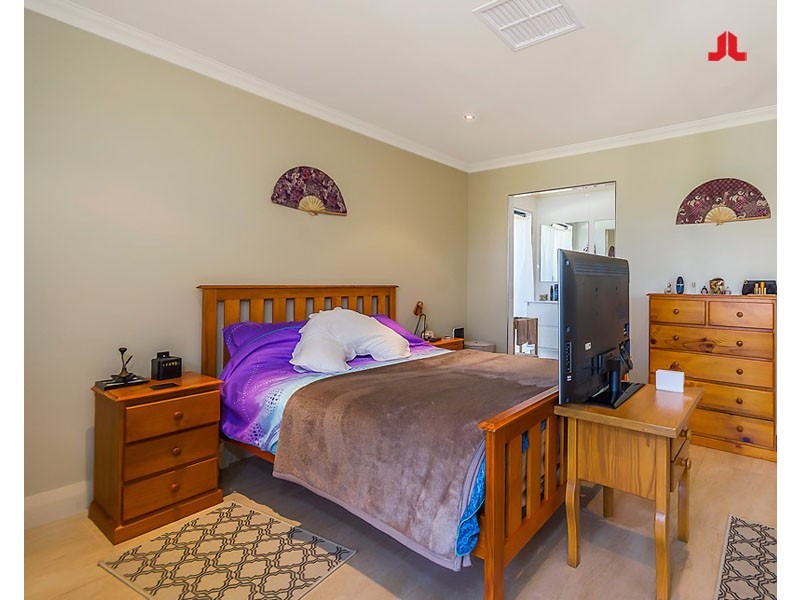 17 Fairburn Crescent, Baldivis WA 6171