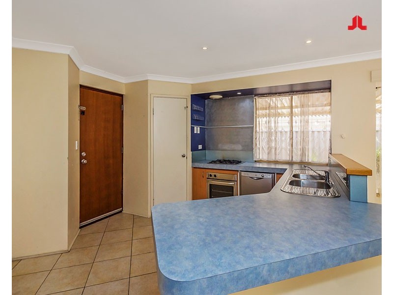 18 Laguardia Loop, Port Kennedy WA 6172