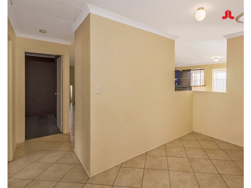 18 Laguardia Loop, Port Kennedy WA 6172