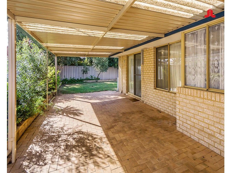 18 Laguardia Loop, Port Kennedy WA 6172