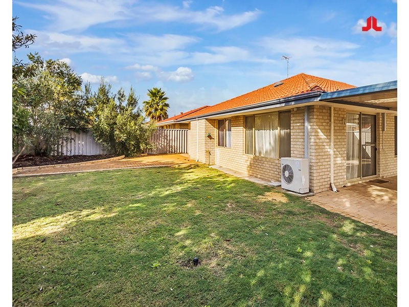 18 Laguardia Loop, Port Kennedy WA 6172