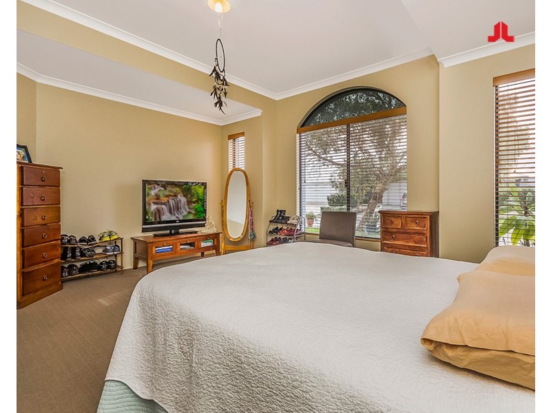 1 Songlark Court, Baldivis WA 6171
