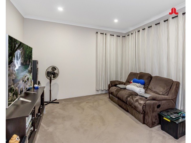 3 Cliveden Avenue, Wellard WA 6170