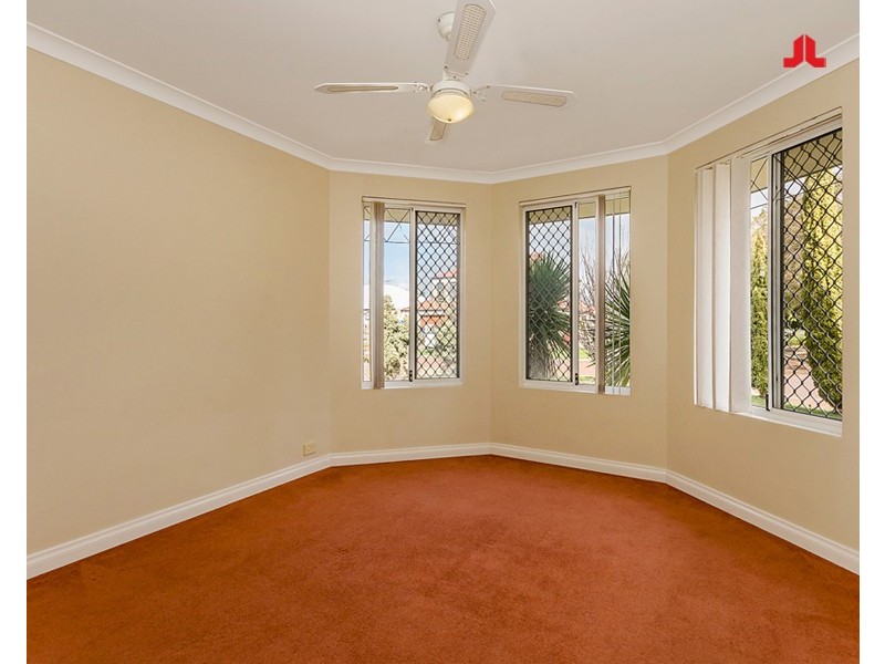 19 Bopeechee Way, Port Kennedy WA 6172