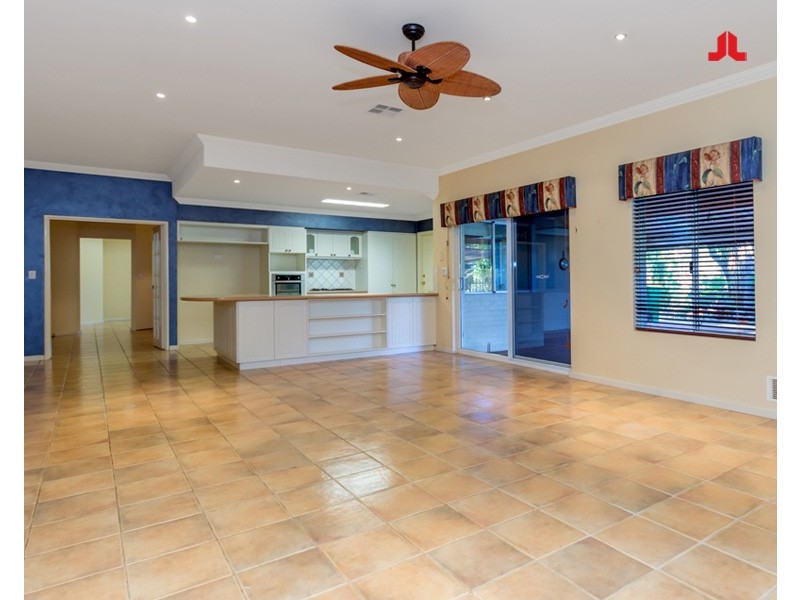 8 Foxton Green, Baldivis WA 6171