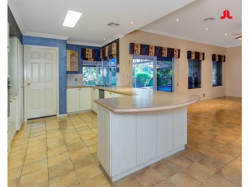 8 Foxton Green, Baldivis WA 6171