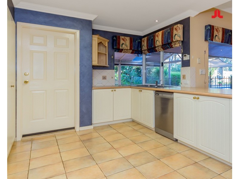 8 Foxton Green, Baldivis WA 6171