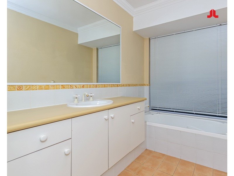 8 Foxton Green, Baldivis WA 6171