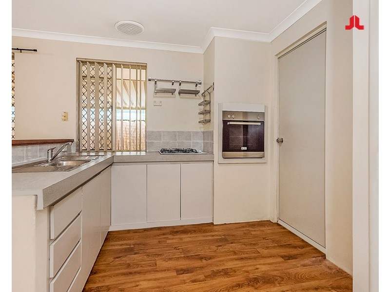 27 Nightingale Way, Warnbro WA 6169