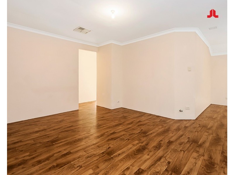 27 Nightingale Way, Warnbro WA 6169