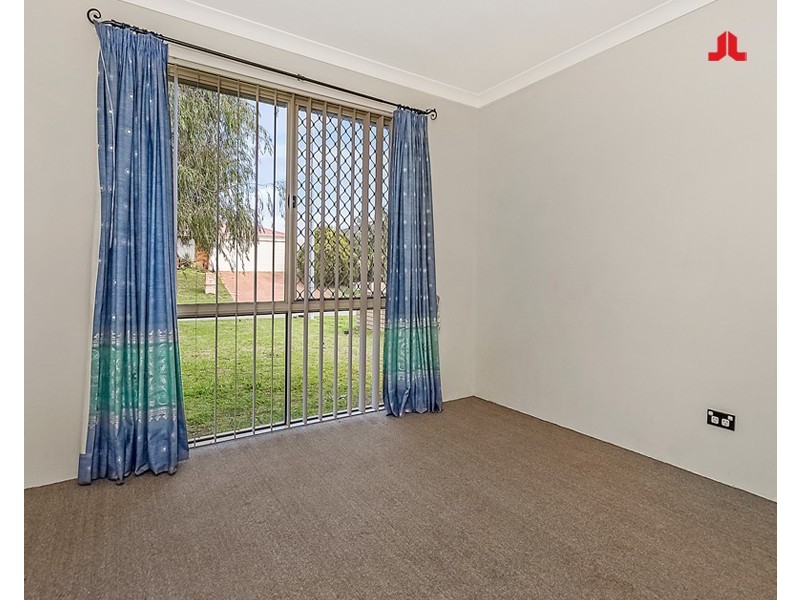 27 Nightingale Way, Warnbro WA 6169