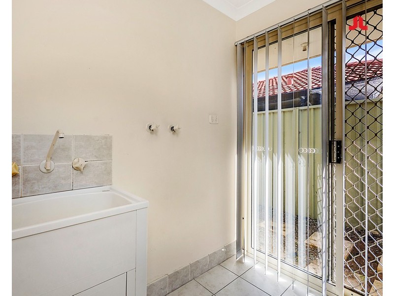 27 Nightingale Way, Warnbro WA 6169