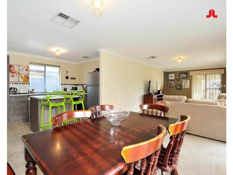 4 Honeysuckle Mews, Baldivis WA 6171