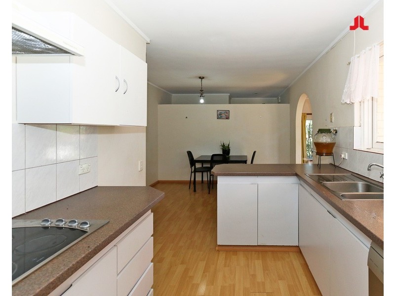 6 Malcolm Street, Spearwood WA 6163