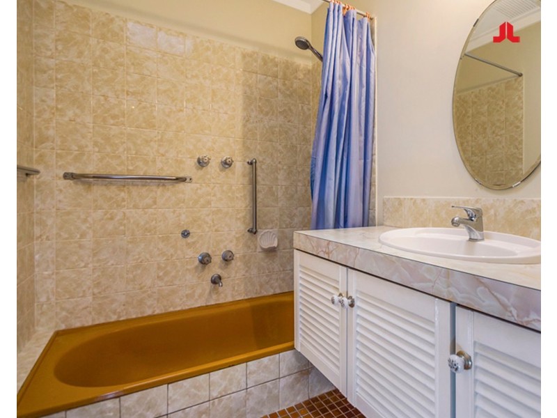 9/12 Hefron Street, Rockingham WA 6168