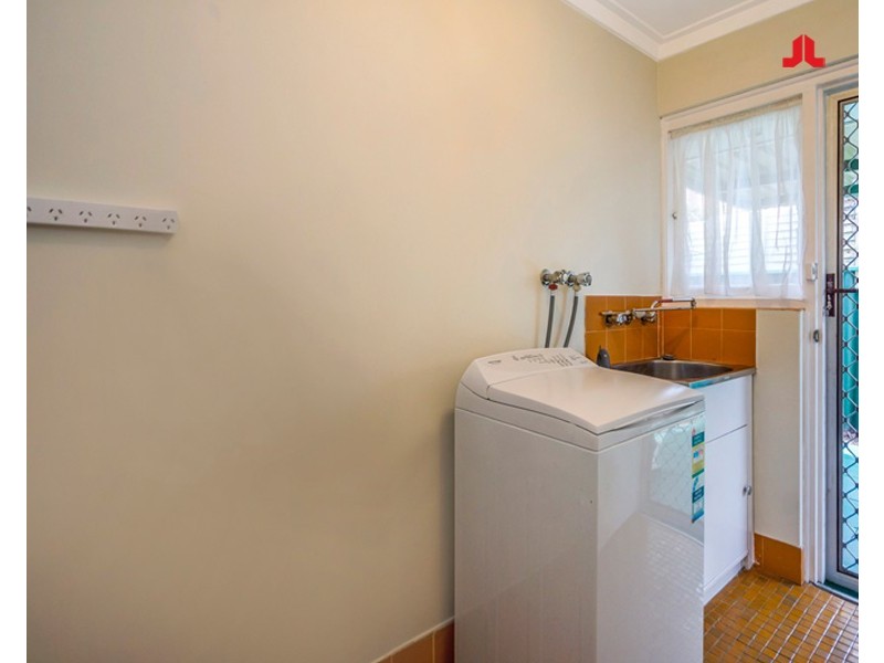 9/12 Hefron Street, Rockingham WA 6168