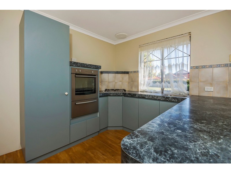 Unit 2/92 Oakwood Crescent, Waikiki WA 6169