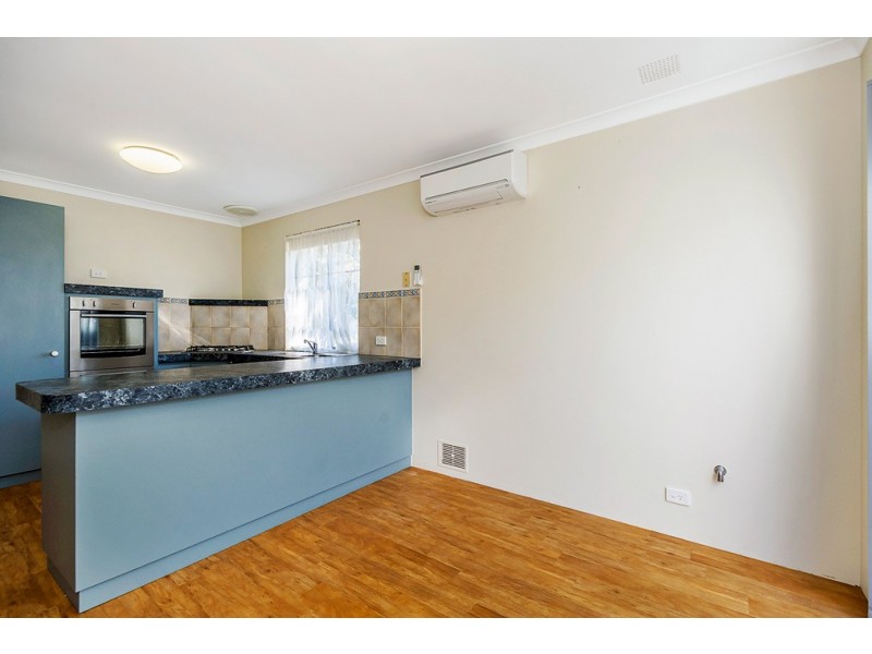 Unit 2/92 Oakwood Crescent, Waikiki WA 6169