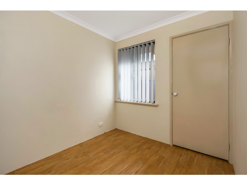 Unit 2/92 Oakwood Crescent, Waikiki WA 6169