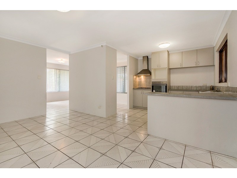 31 Nabberu Loop, Cooloongup WA 6168