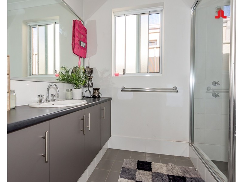 27 Ingarfield Green, Baldivis WA 6171