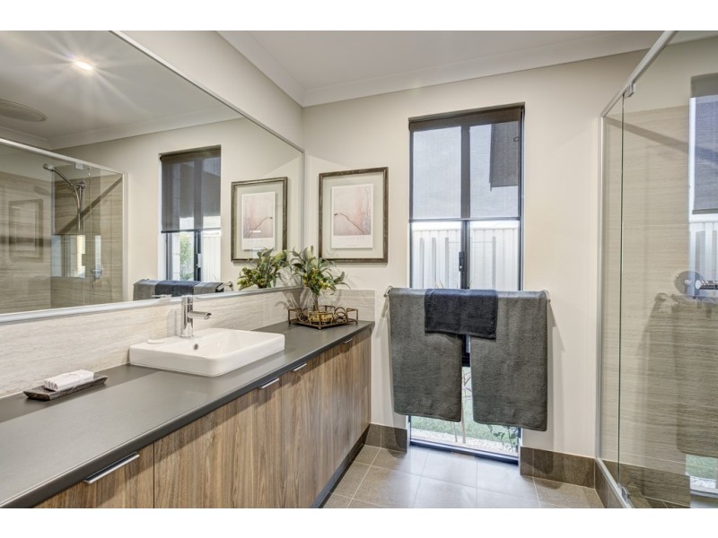 30 Calooli Grove, Golden Bay WA 6174