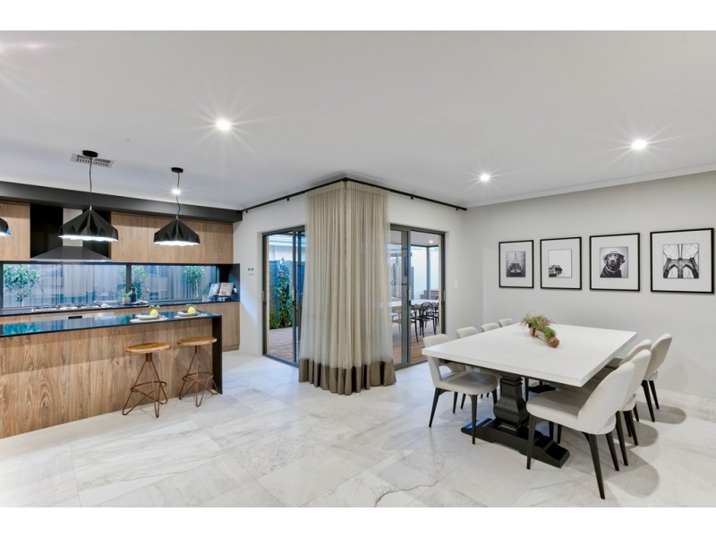 7 Tamblyn Place, Wellard WA 6170