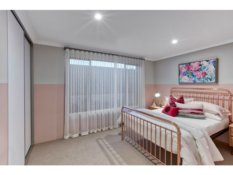 7 Tamblyn Place, Wellard WA 6170