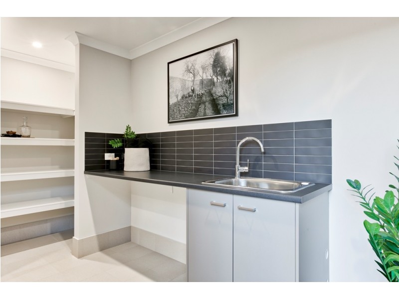 7 Tamblyn Place, Wellard WA 6170