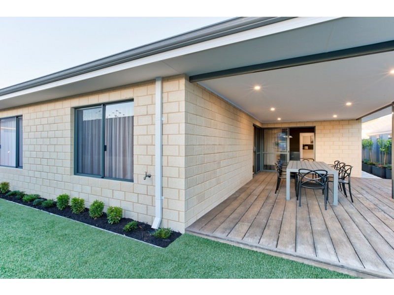 7 Tamblyn Place, Wellard WA 6170