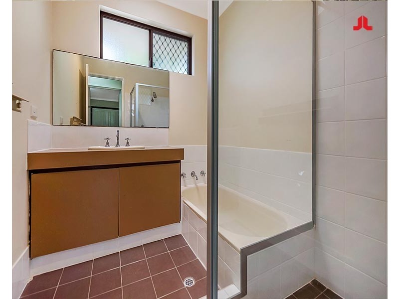17 Portsmouth Place, Waikiki WA 6169
