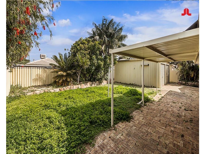 17 Portsmouth Place, Waikiki WA 6169