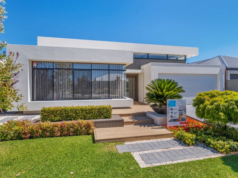 9 Barakee Road, Wandi WA 6167