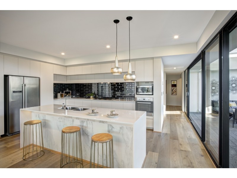 9 Barakee Road, Wandi WA 6167
